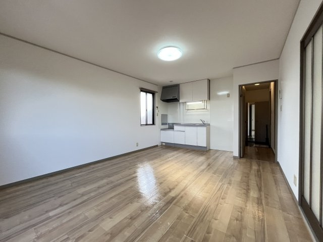 セジュールアイリスの居間・リビング