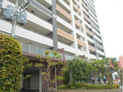 アルフィーネ久留米諏訪野町【キャッシュバック対象物件】のエントランス