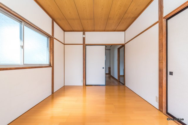 コーポ吉田の洋室