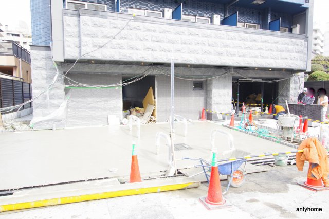 PHOENIX新大阪　仲介手数料無料のエントランス