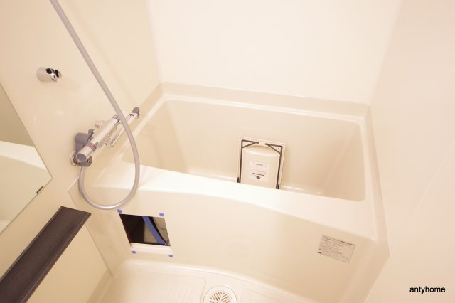 PHOENIX新大阪　仲介手数料無料の浴室