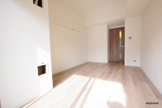 PHOENIX新大阪　仲介手数料無料の洋室