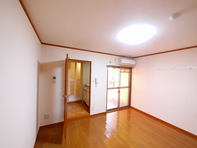 KBK高天ビルの洋室