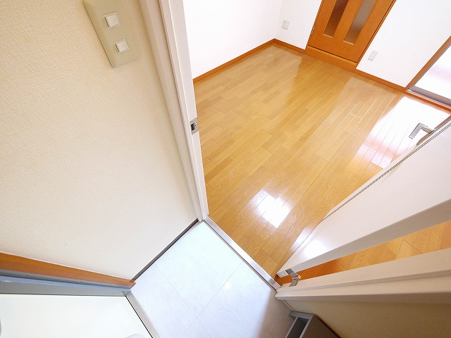 KBK高天ビルの玄関|落ち着いた玄関です
