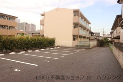 【その他共用部分】 | メゾン令和 | 共用：敷地内Ｐ