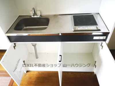 【キッチン】 | メゾン令和 | ミニキッチン１（新品：ＩＨコンロ）
