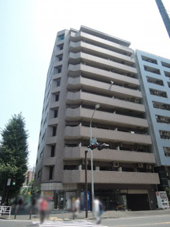 【外観】 | 京浜東北線「関内」駅徒歩3分の好立地。
生活の幅が広がります。
2階部分ですが風通し良好です。