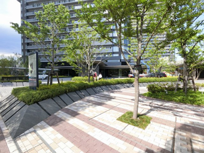 【エントランス】 | リヴァリエB号棟