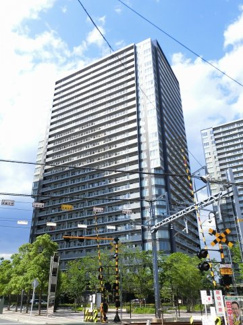 【外観】 | 省エネ性能が魅力のオール電化マンション。
特許技術「DFS制震構造」採用。省エネ性能が魅力のオール電化マンション。