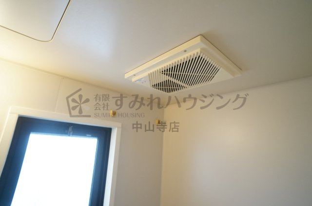 エンジェル坂下の浴室