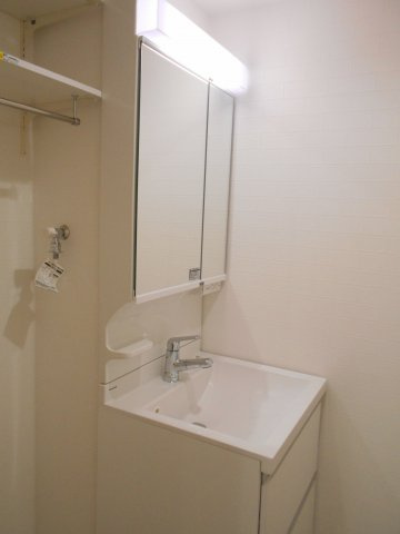 パルトネール市川の独立洗面台