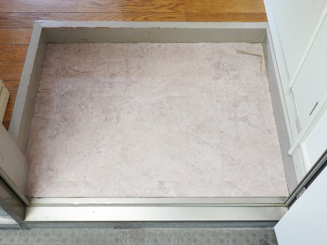 パインヒル小岩の玄関