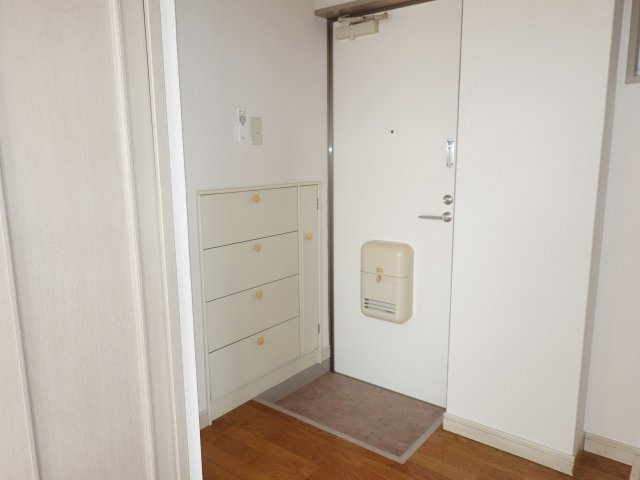 パインヒル小岩の玄関