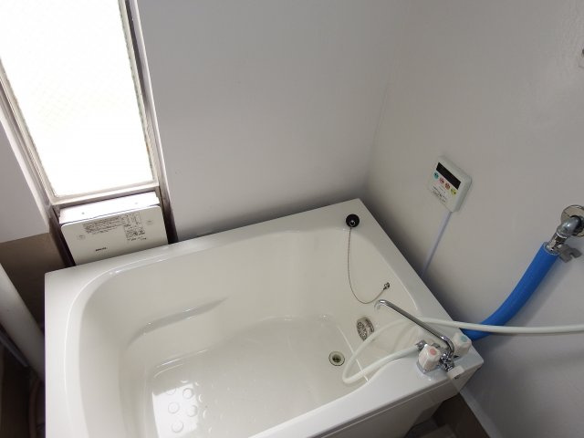 ビレッジハウス中桜田の浴室