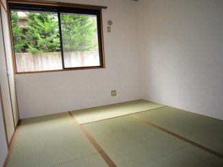 【和室】 | セジュール高塚台 | 畳の上でゆっくりとくつろげる和室です