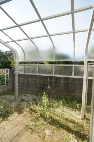 シャレー山手台の庭