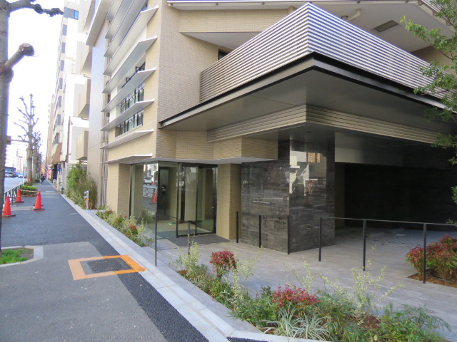 ディアナコート御苑内藤町のエントランス|ディアナコート御苑内藤町