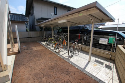 【その他共用部分】 | ボヌール森河内（高井田賃貸） | 駐輪場です