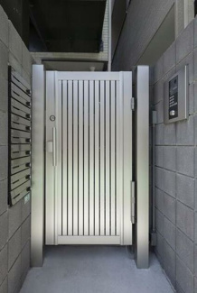 【エントランス】