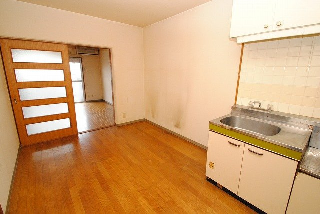 シャトレ今町の居間・リビング|イメージ写真：現状を優先致します。