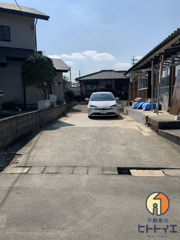 筑後市大字久富リフォーム物件の駐車場