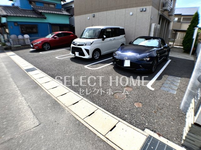 【駐車場】 | ねこでこ | 駐車場があります