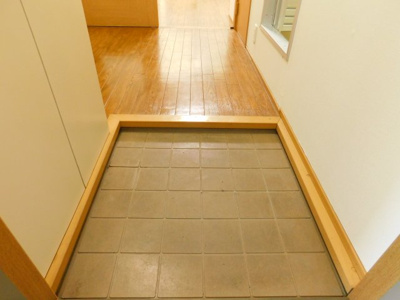 【玄関】 | レクエルド城北