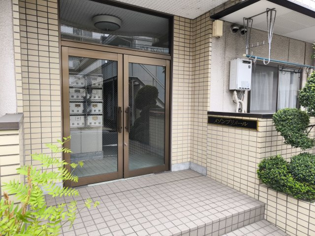 メゾンプリメールのエントランス