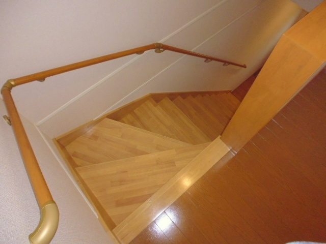 フォレストパークⅡのその他|階段