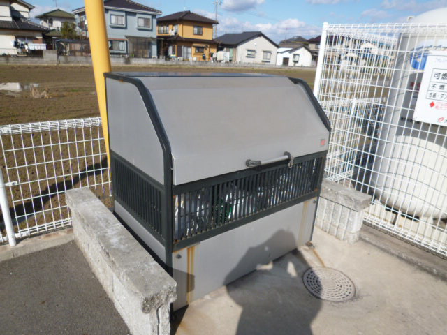フォレストパークⅡのその他共用部分|敷地内専用ゴミステーション
