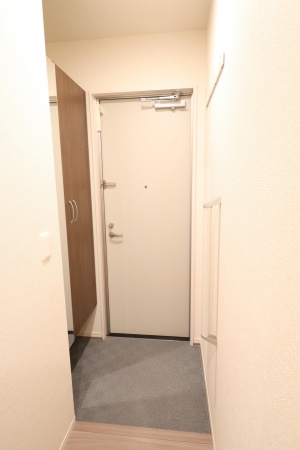 合志市幾久富のアパートの玄関