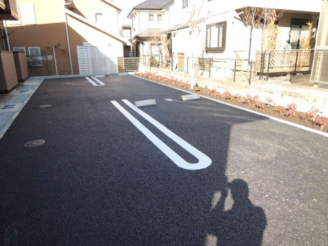 Ras　Shamra駐車場の駐車場