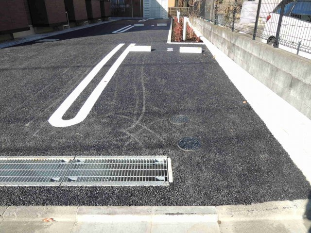 Ras　Shamra駐車場の駐車場