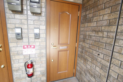 【エントランス】 | ヴィルヌーブＣ