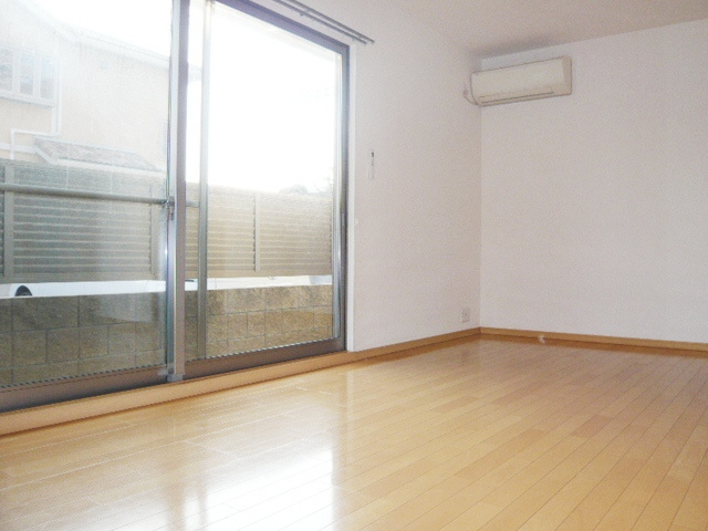 ラフィネ壱番館【キャッシュバック対象物件】の洋室