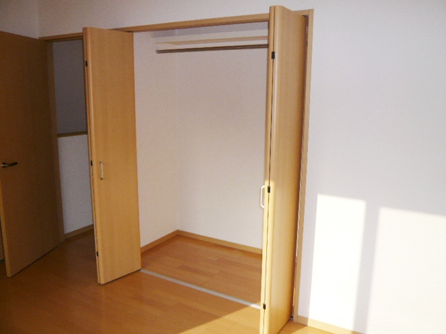 ラフィネ壱番館【キャッシュバック対象物件】の収納