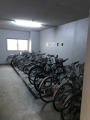 【その他共用部分】 | エース矢野ビル | 雨に濡れない駐輪場
