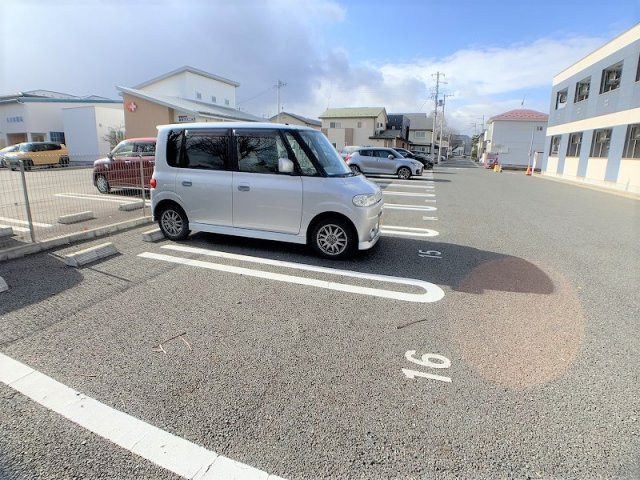 パークストリート2の駐車場