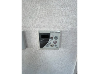 【設備】 | サニープレイス | バスルームは追い焚き機能付きです！いつでもぽかぽかお風呂に入れて一日の疲れもすっきりリフレッシュ♪