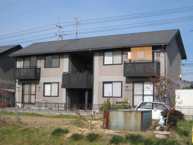 倉敷市生坂のアパートの外観