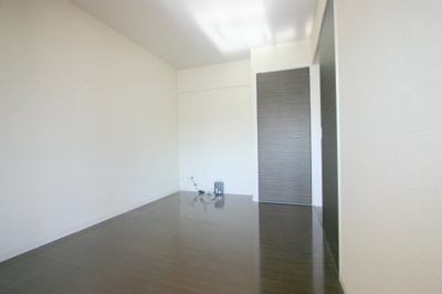 【洋室】 | デイグラン緑丘