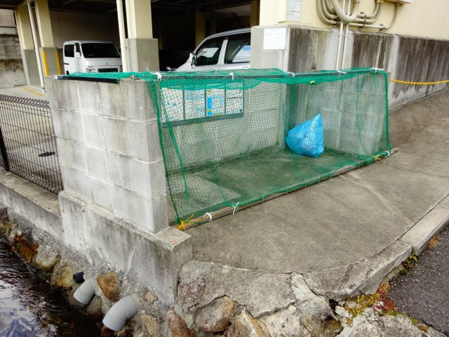 アンソレイユの周辺