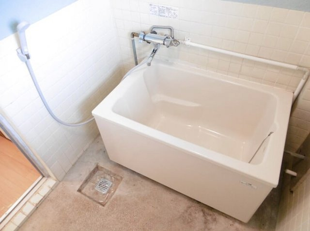 福寿コーポの浴室