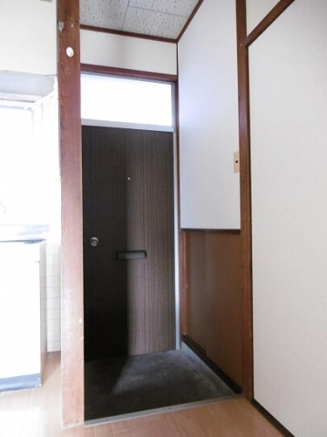 福寿コーポの玄関