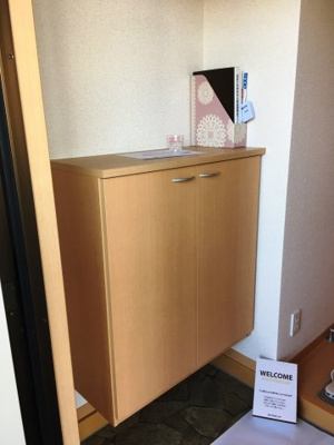 【玄関】 | ルミエール・ルナ | 収納もある玄関です