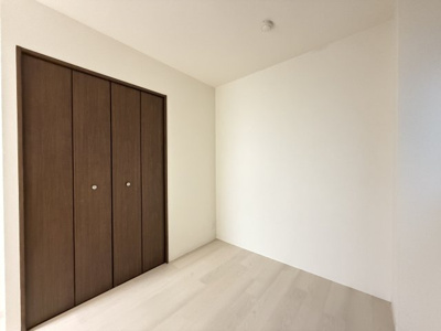 【寝室】 | フィユフラッツ城東野江