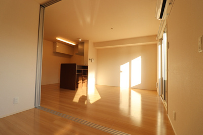 【居間・リビング】 | ソレイユアンサンブル