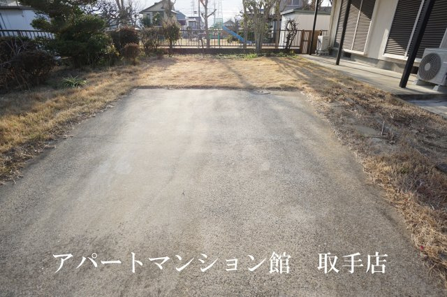 谷中戸建の駐車場