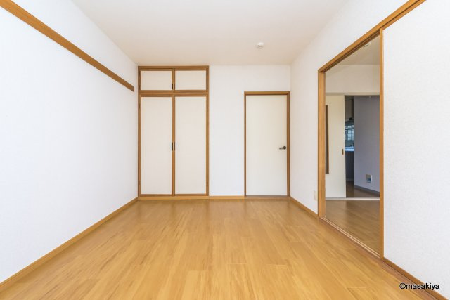 メゾン栄Aの洋室