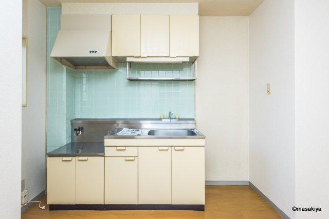 メゾン栄Aのキッチン|ダイニングキッチン